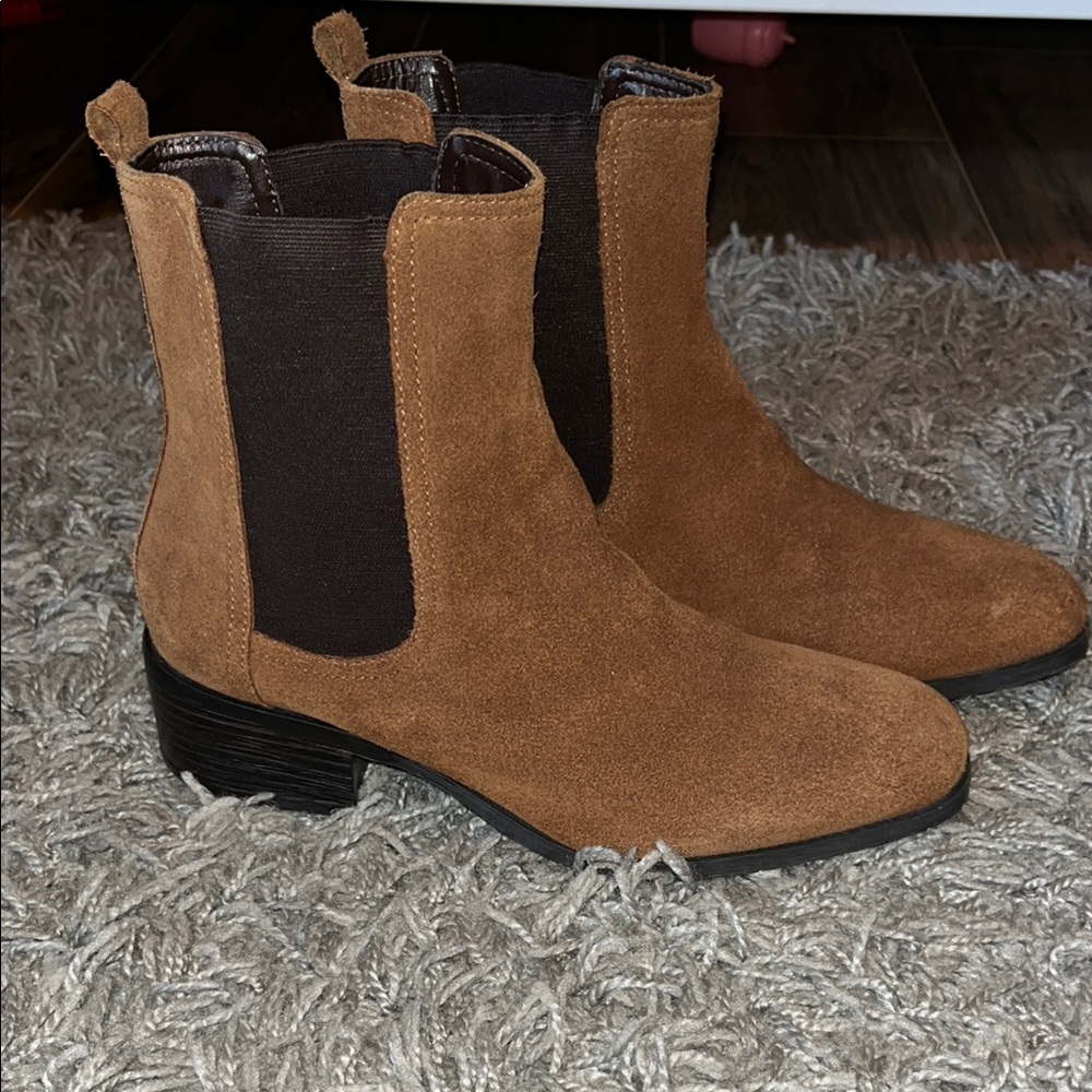 Kenneth Cole Reaction Brown Suede Ankle Boots